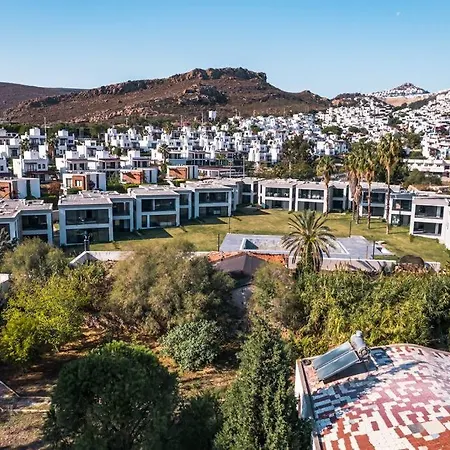 Bagla Denize Sifir Bahce Kat 2+1 Daire Apartment