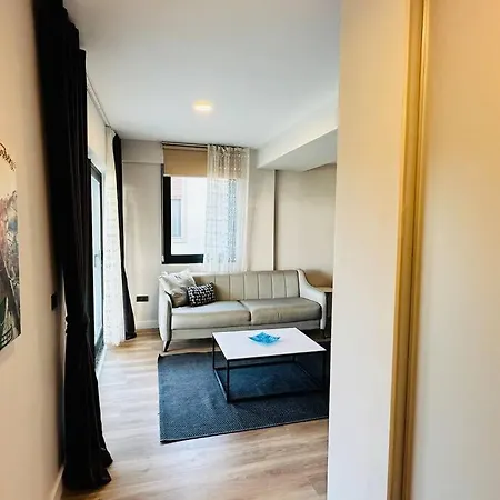 Bagla Denize Sifir Bahce Kat 2+1 Daire Apartment