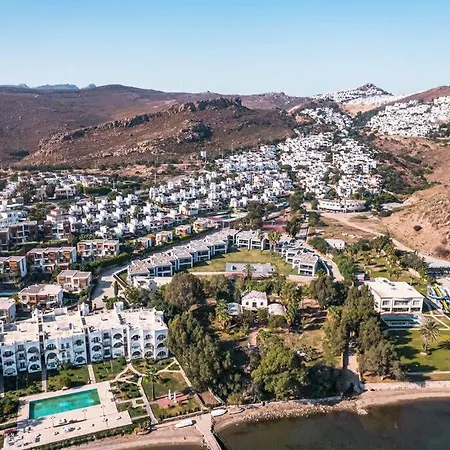 Bagla Denize Sifir Bahce Kat 2+1 Daire Apartment